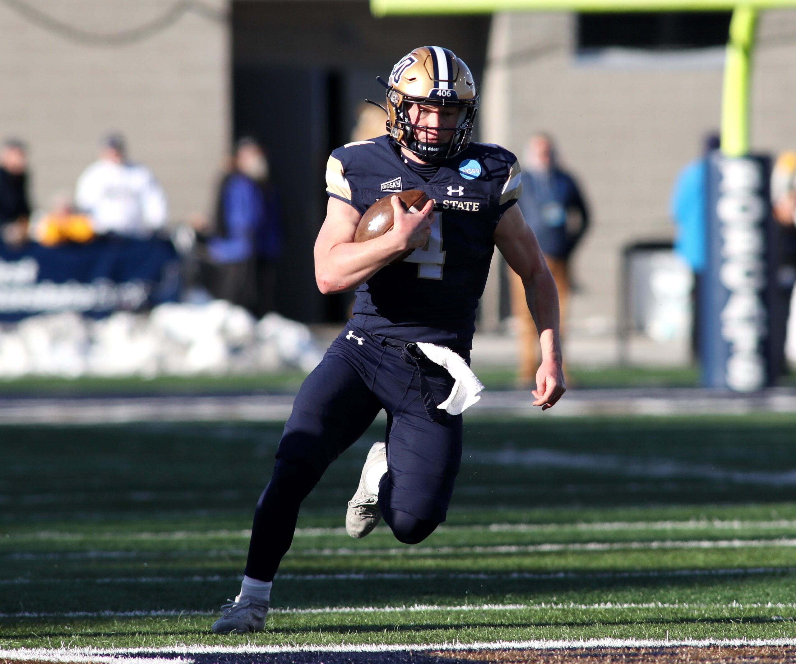 Touchdown Tommy, all the time” this year for the Montana State Bobcats –  Skyline Sports