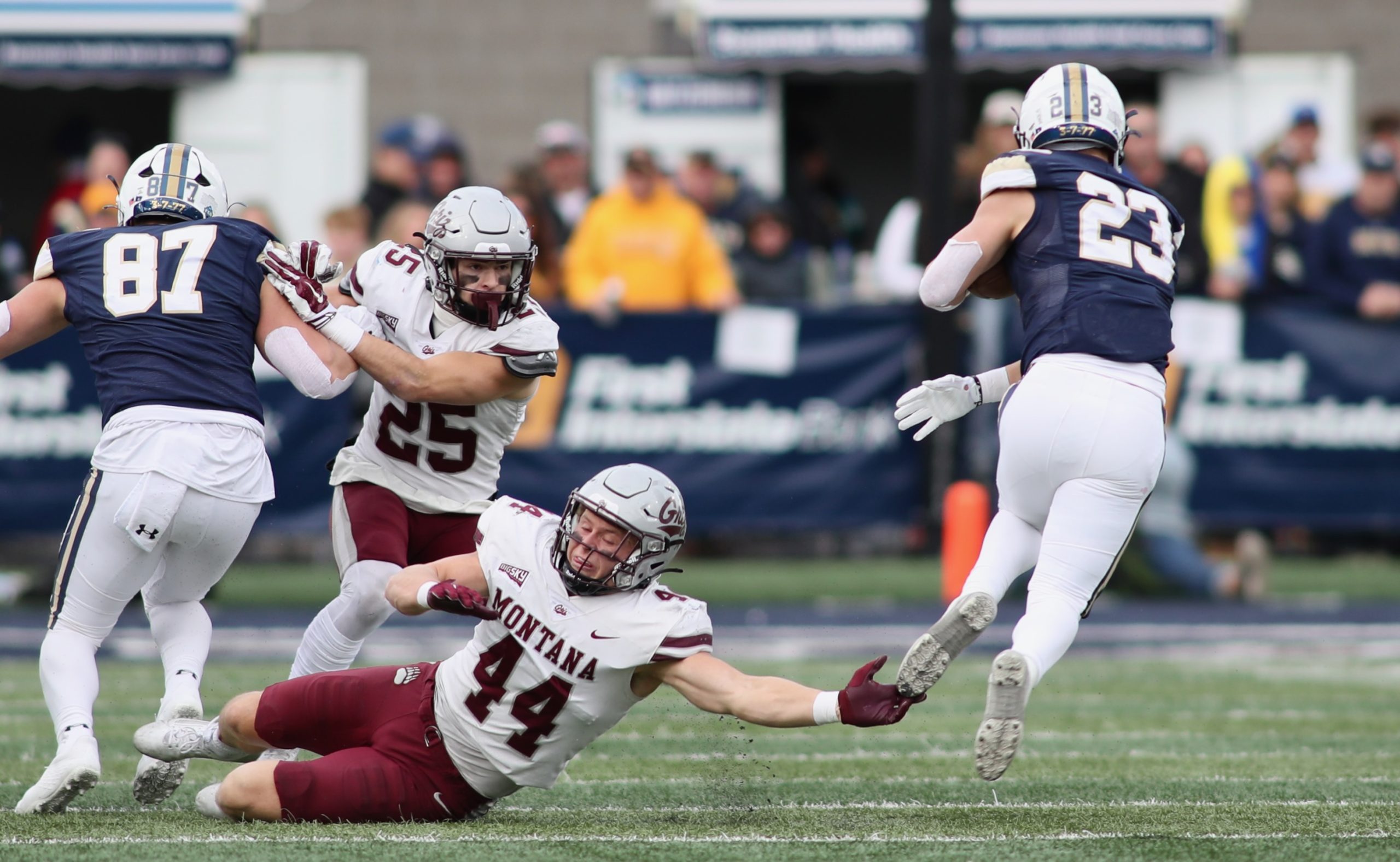 OUTRIGHT CHAMPIONS: Bobcats grind Grizzlies to dust to secure outright Big  Sky title – Skyline Sports