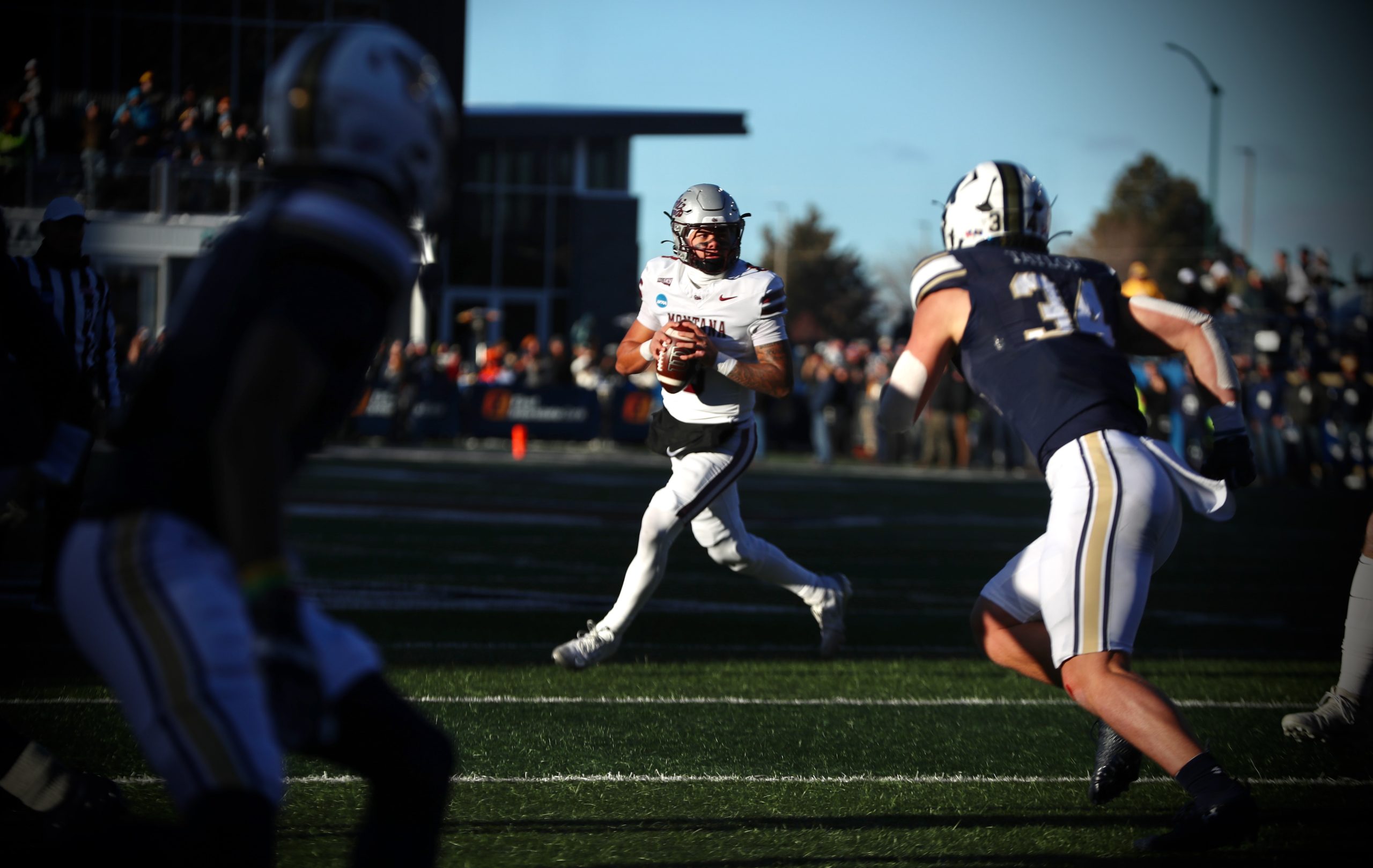 A GAME IN PHOTOS: Brooks Nuanez on the “Super Brawl” in FCS
