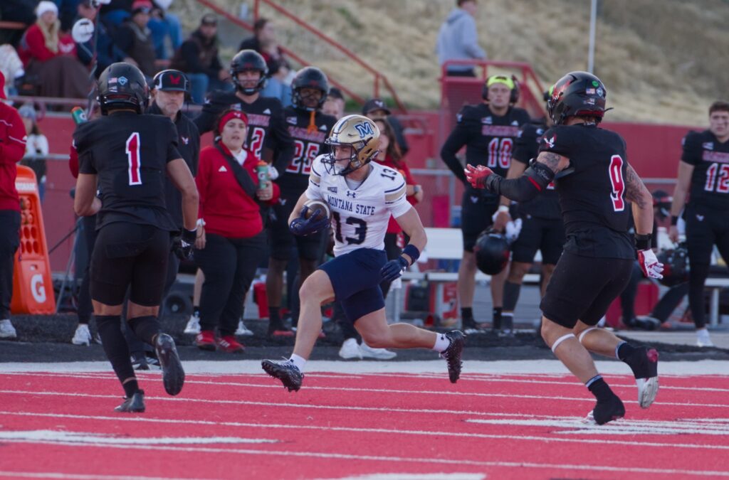 Carter Dahlke runs after the catch at EWU
