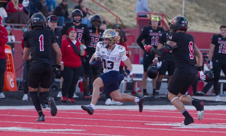 Carter Dahlke runs after the catch at EWU