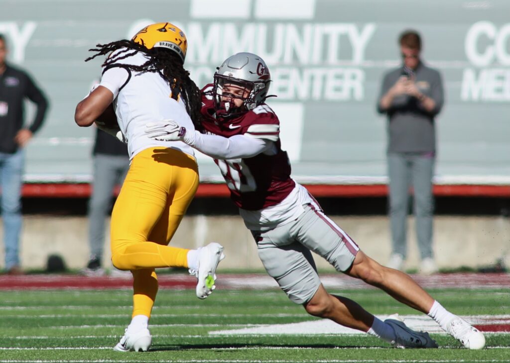 Griz defender tackles Damonte Bias