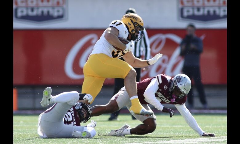 Idaho Vandals player against Montana