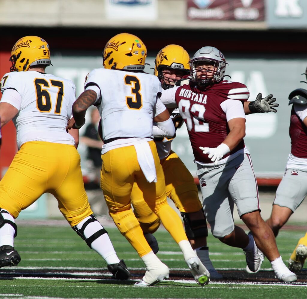 Joshua Wood escapes the Griz rush