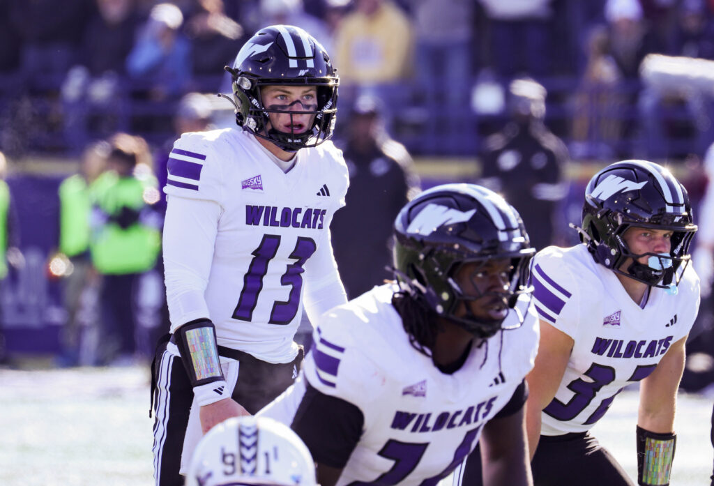 Nate Dahle surveys the defense before the snap