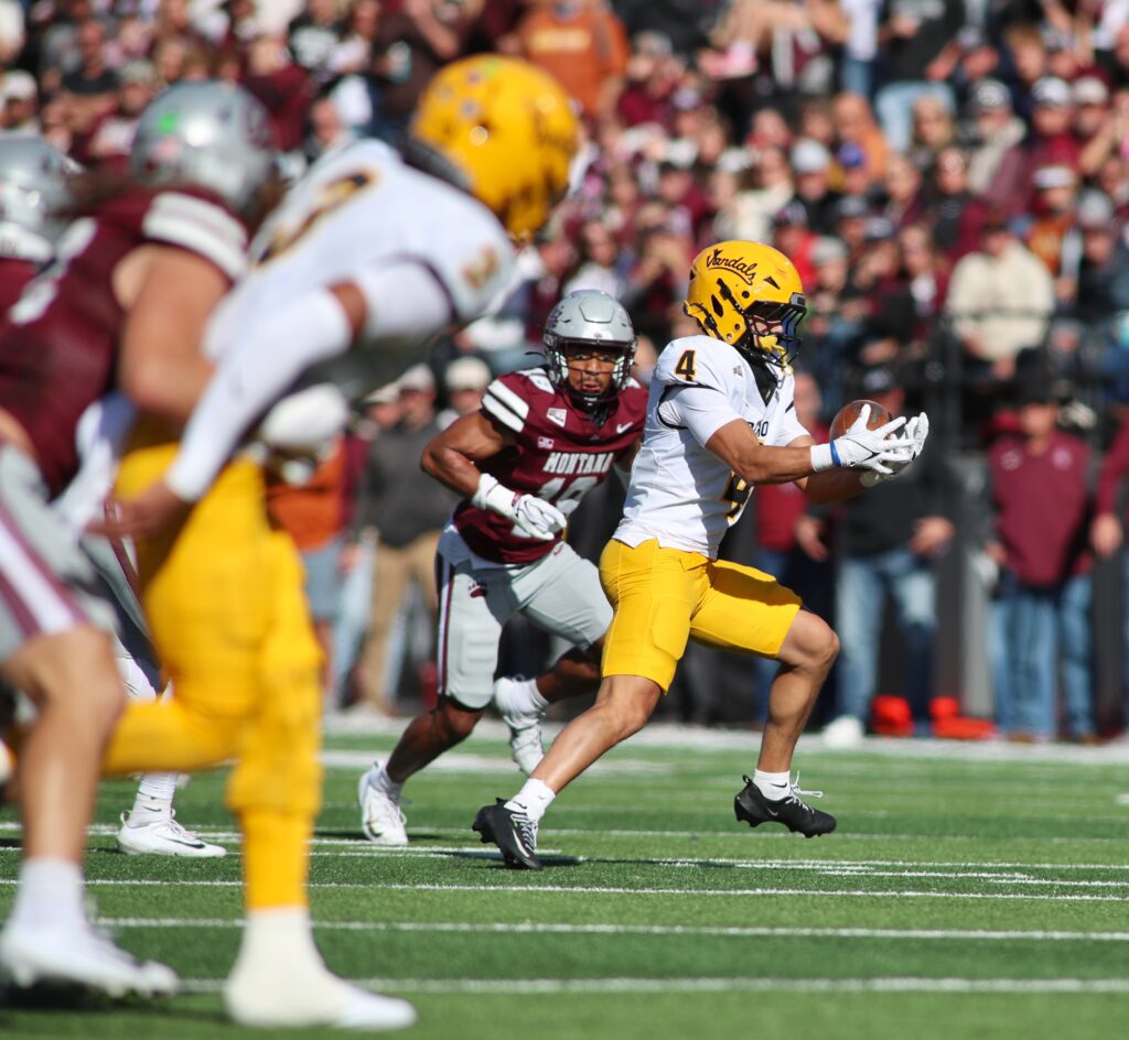 Vandals No. 4 makes a catch