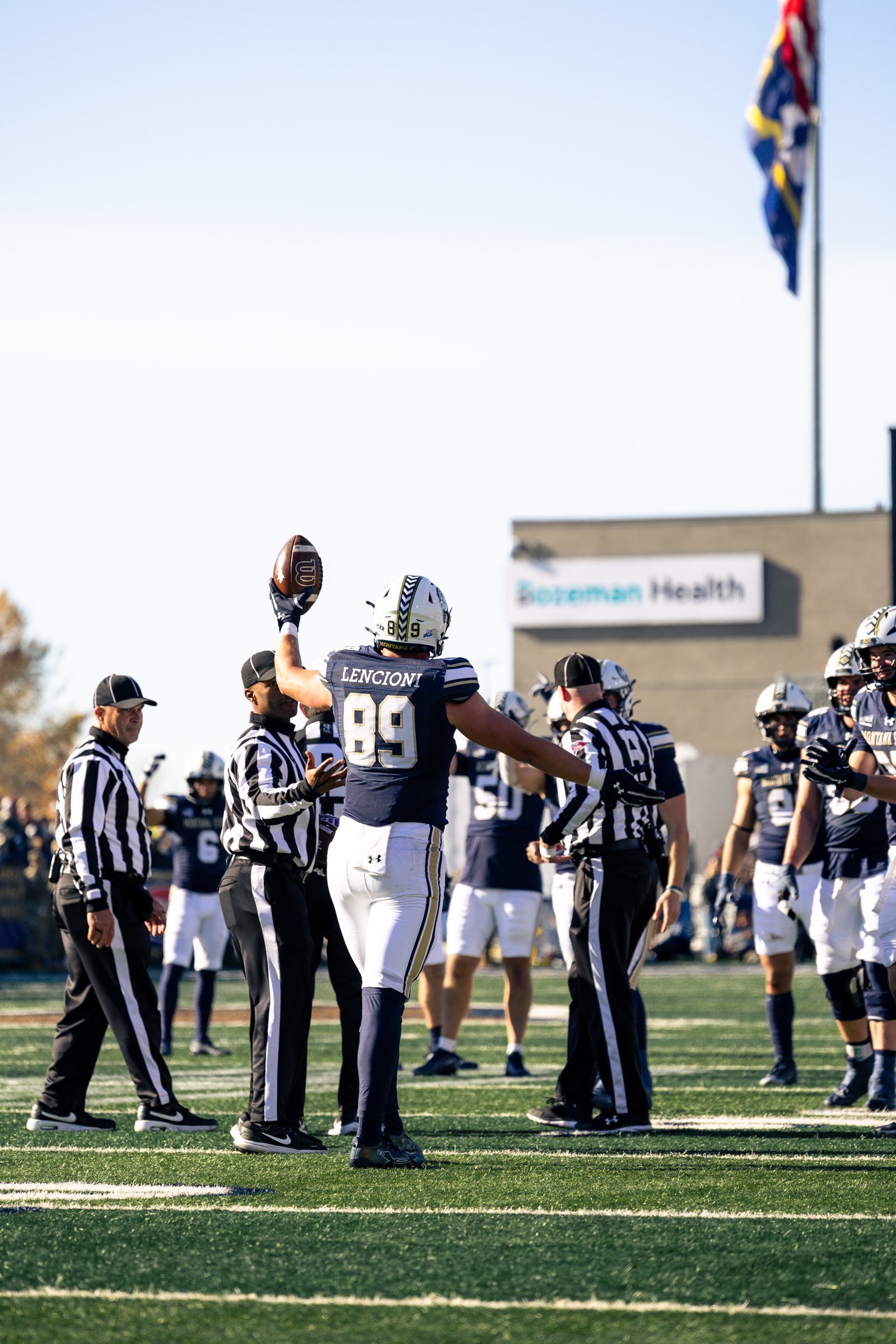 Rocky Lencioni signals with the ball